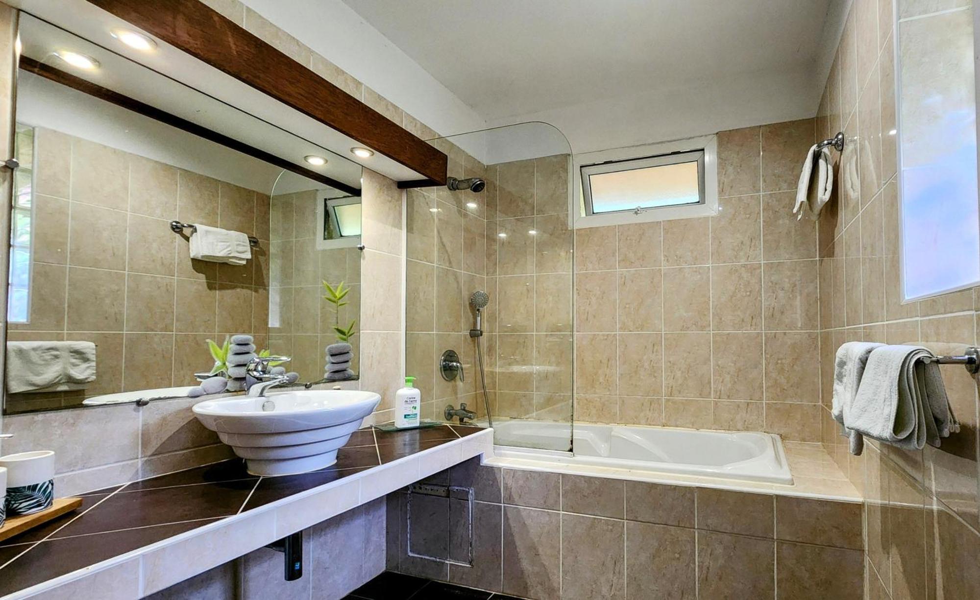 Evasion Bungalow Tropical Spa Sarraméa Extérieur photo
